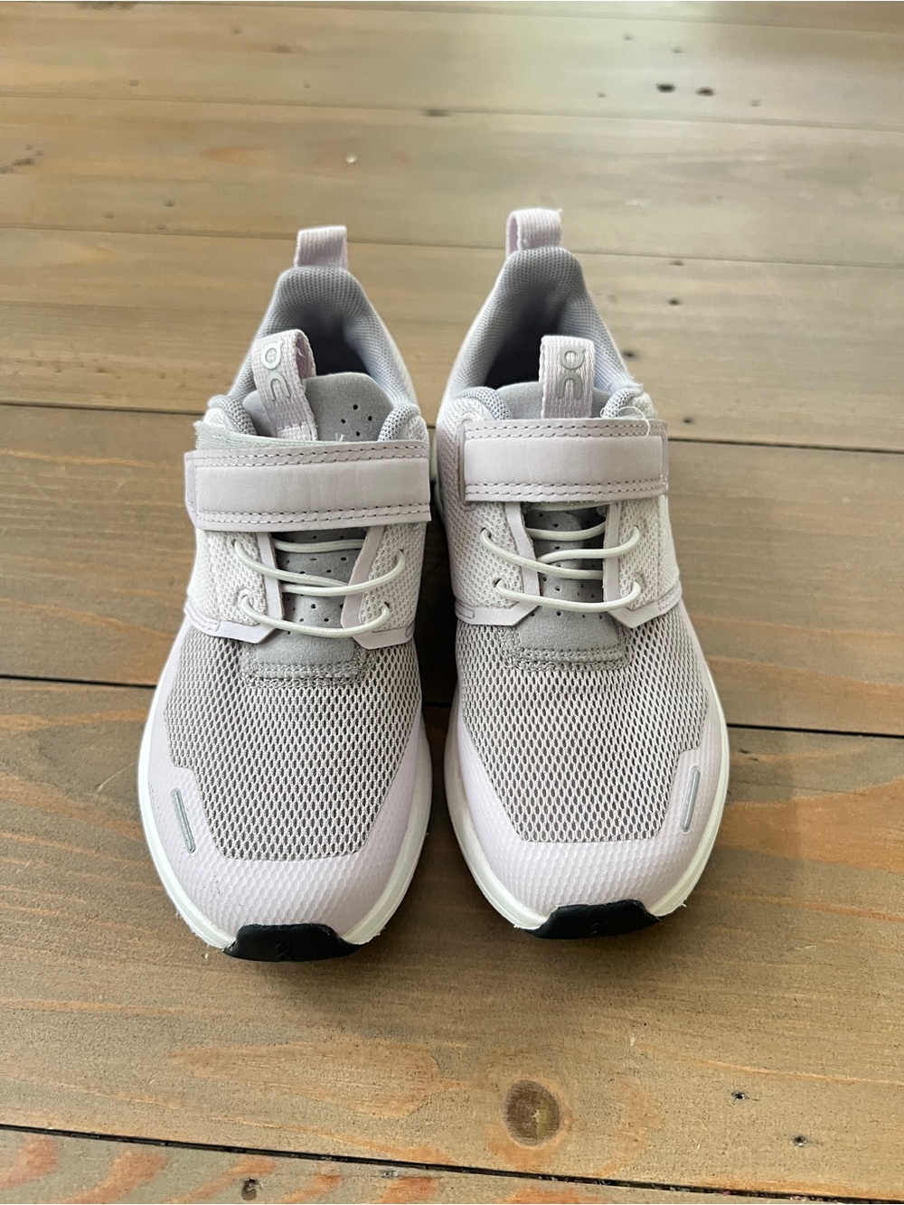 On Cloud Cloud Play Sneakers in Light Lavender - Size 12 - Picture 2 of 4